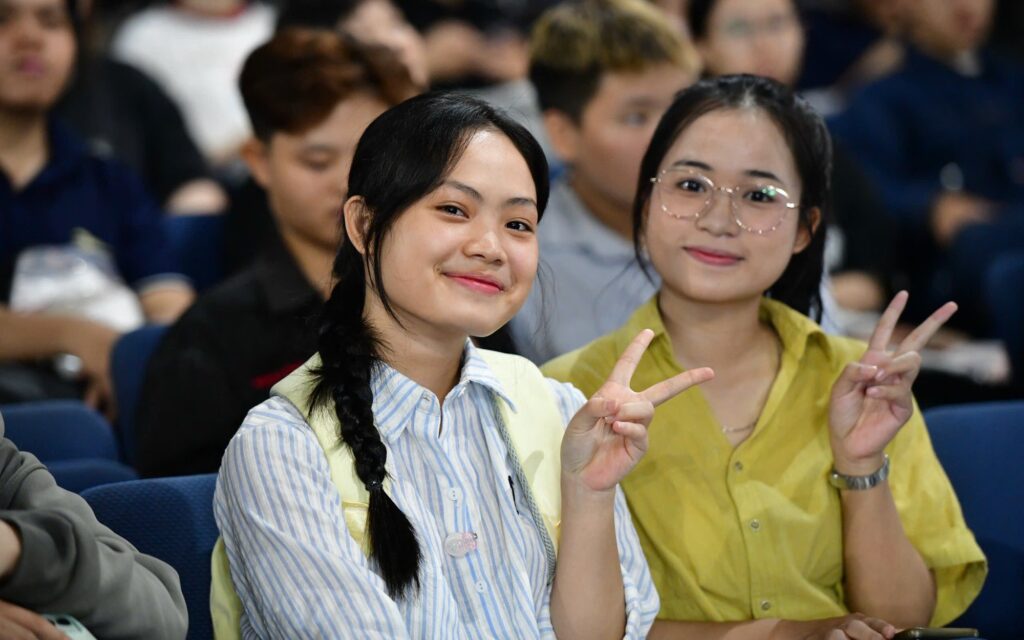 Hành trình vượt khó của tân sinh viên TP . HCM tự lập giữa đại dịch và mất mát - Ảnh 3.