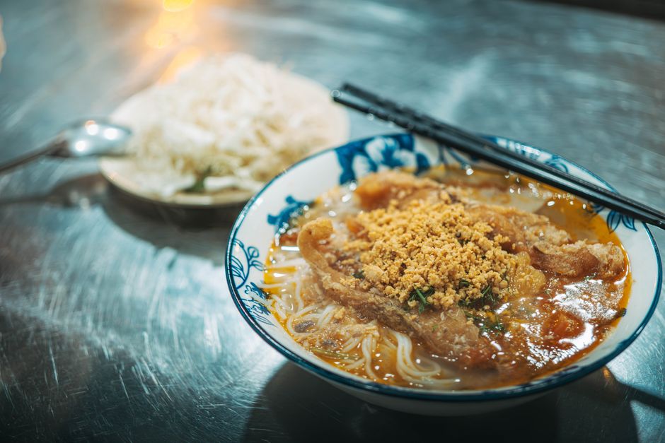 Quán quanh trường Bách Khoa giá rẻ cho sinh viên nam ăn no